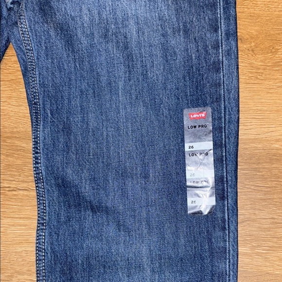 NWT LEVIS LOW PRO STRAIGHT JEANS - Picture 2 of 5